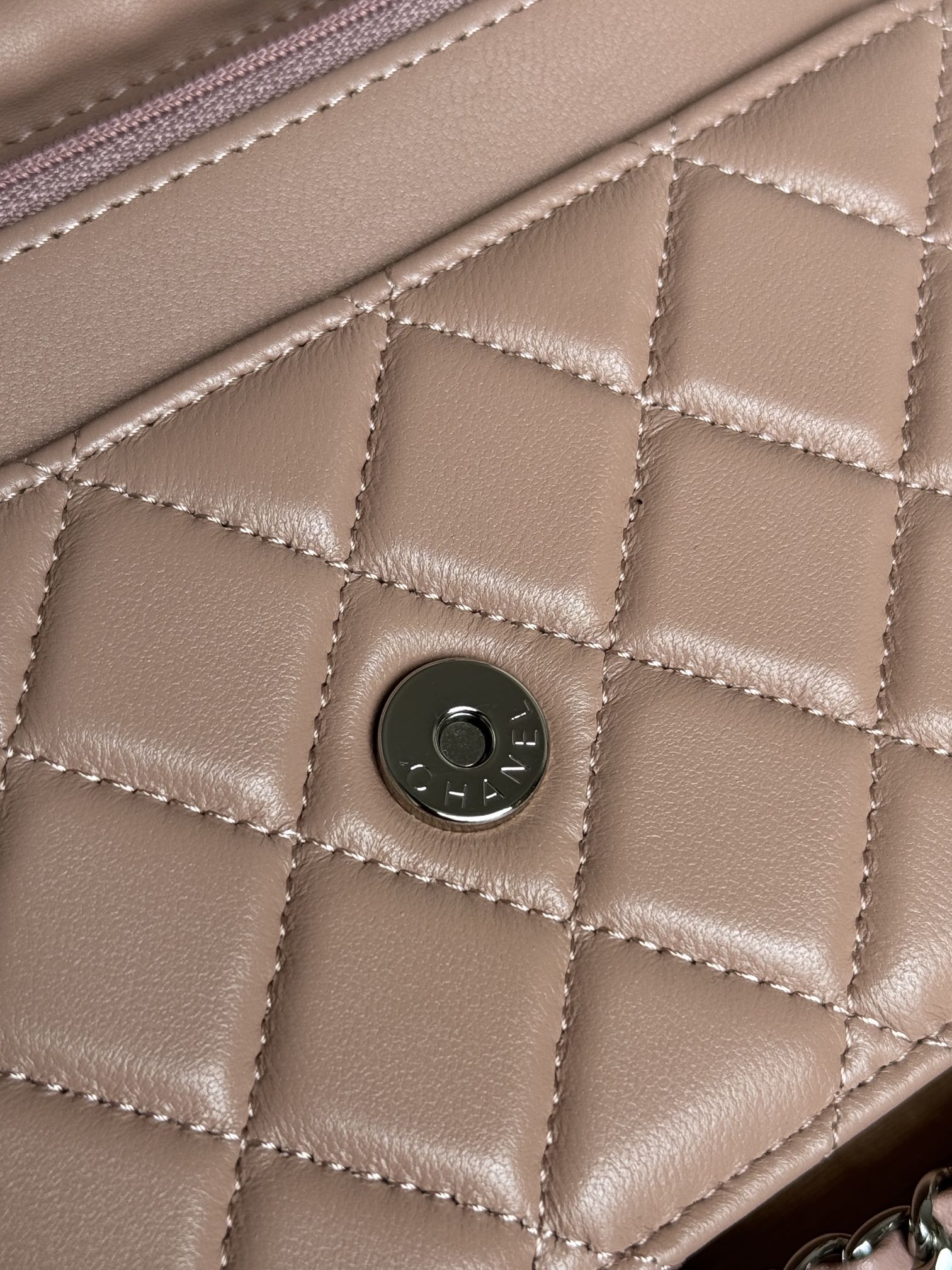 CHANEL WOC ENTRUPY 19 BAG IN LIGHT PINK CALFSKIN