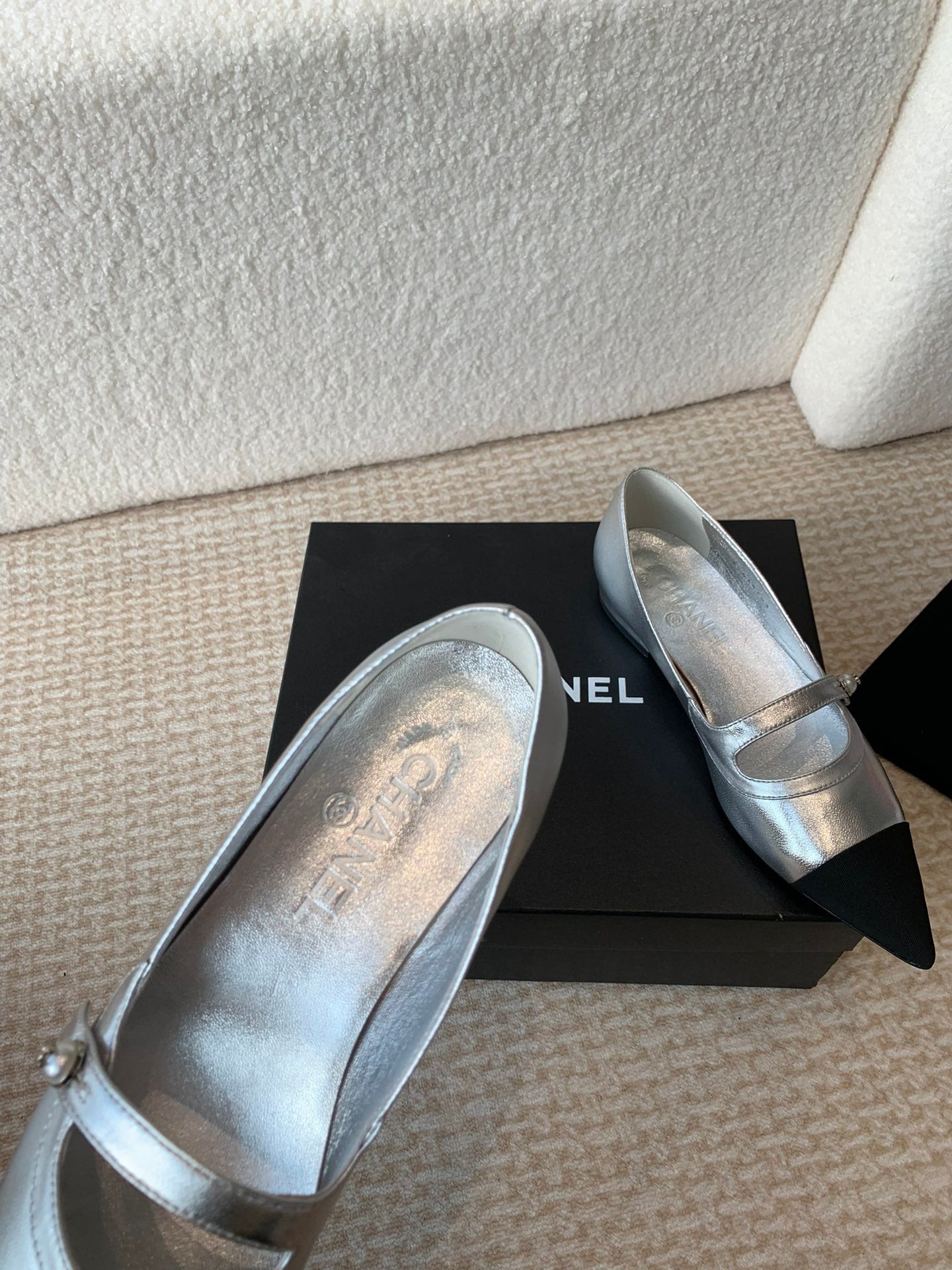 CHANEL Pointed Toe Mary Jane Shoes Silver Mix Black Lambskin
