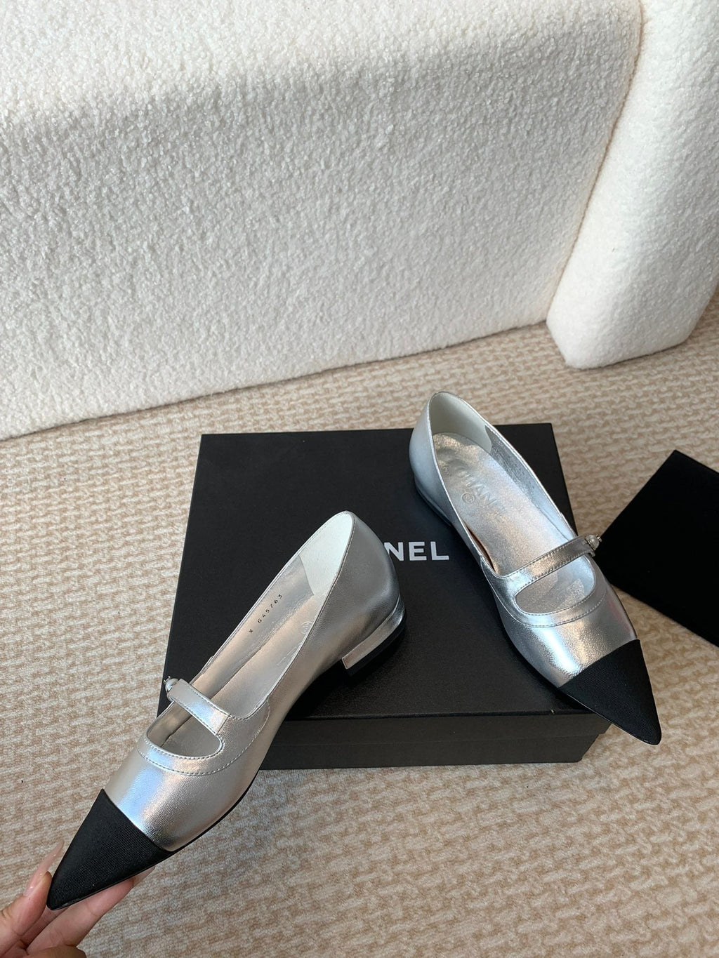 CHANEL Pointed Toe Mary Jane Shoes Silver Mix Black Lambskin