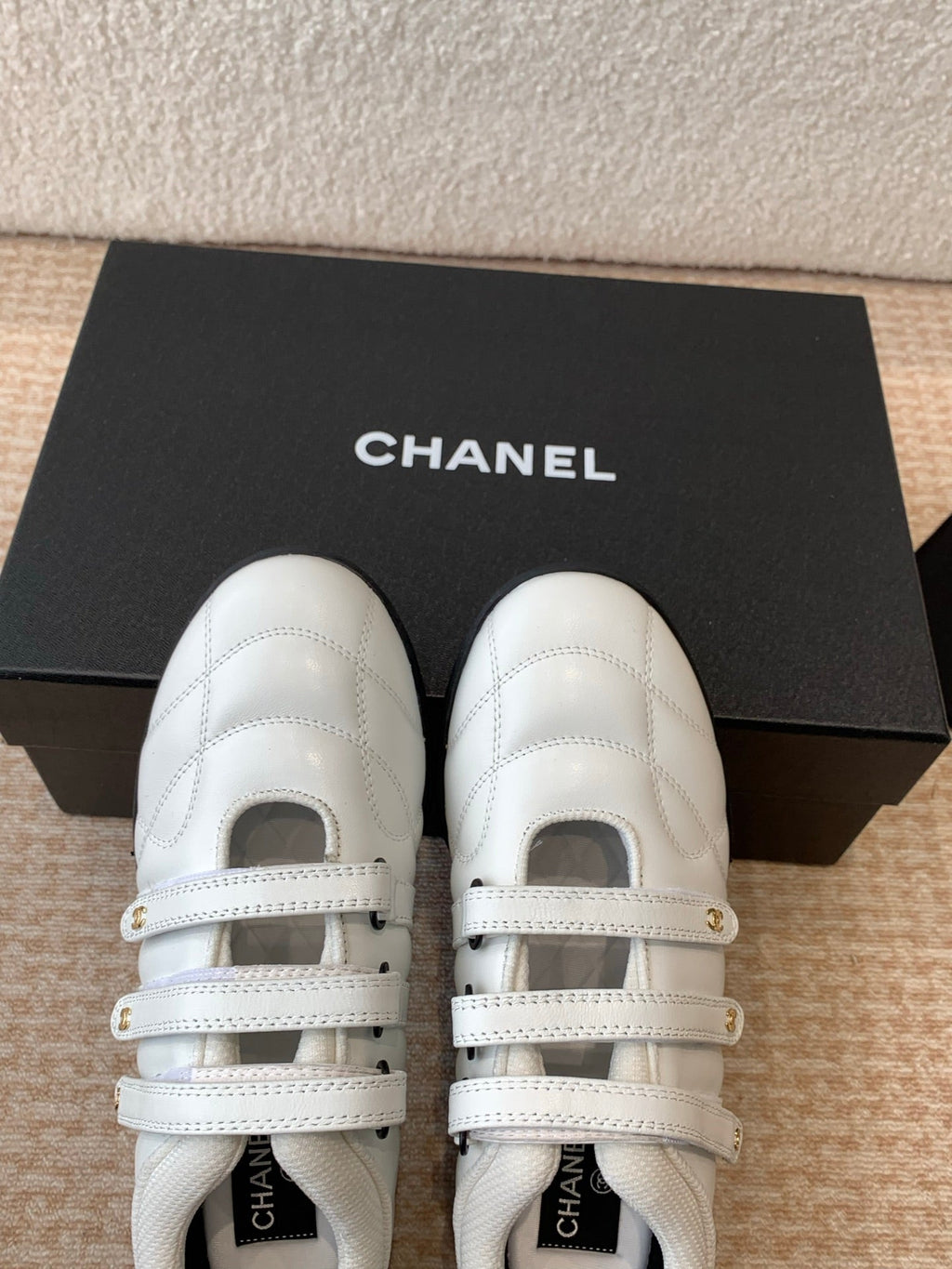 CHANEL MARY JANE SNEAKERS IN WHITE LAMBSKIN