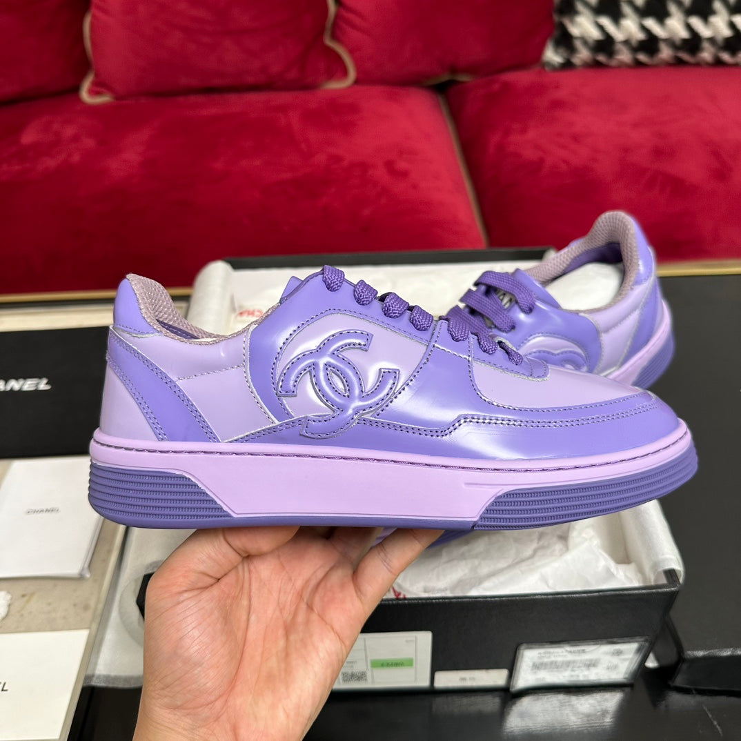 CHANEL TRAINERS IN LIGHT PURPLE SHINY CALFSKIN