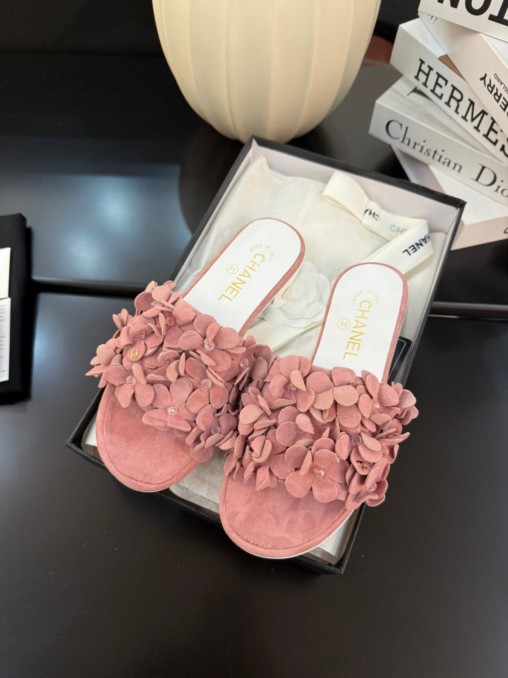 CHANEL FLAT MULE 15 MM IN PEACH PINK SUEDE