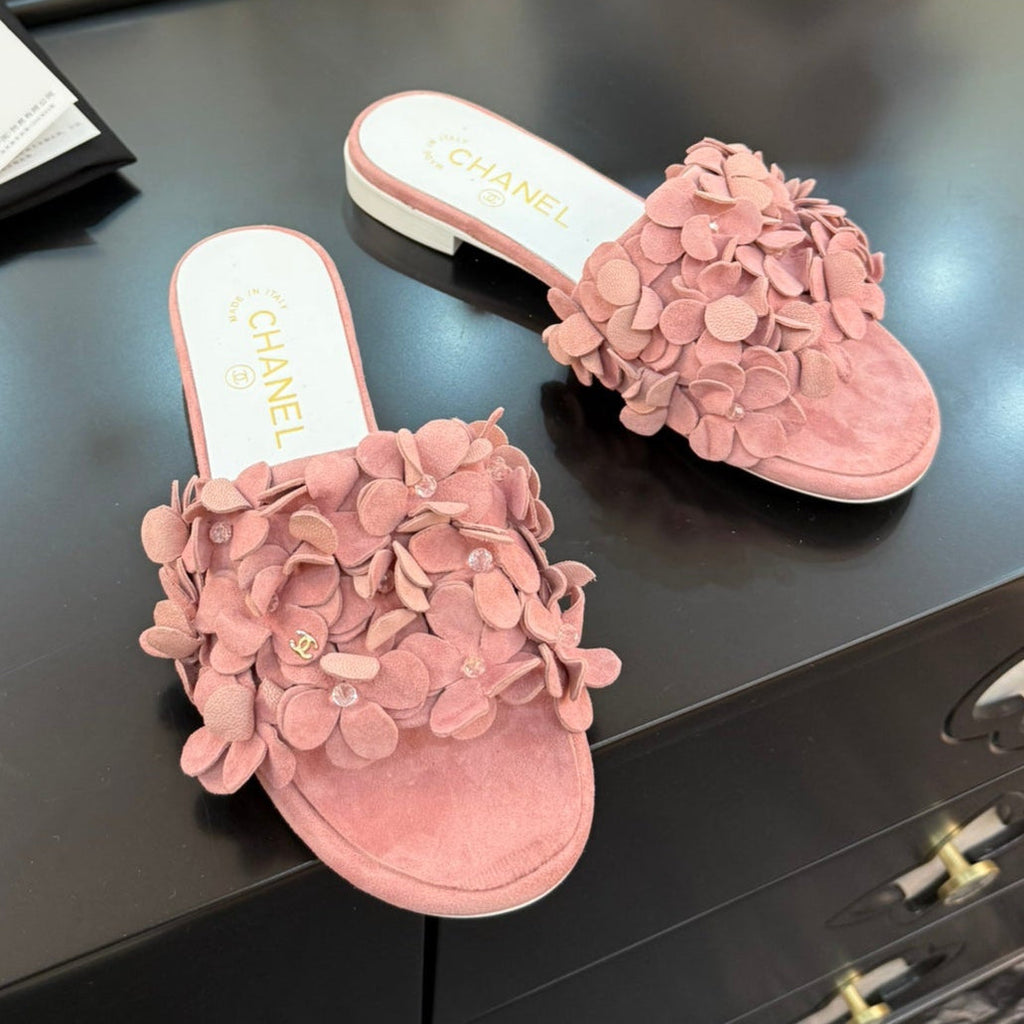 CHANEL FLAT MULE 15 MM IN PEACH PINK SUEDE