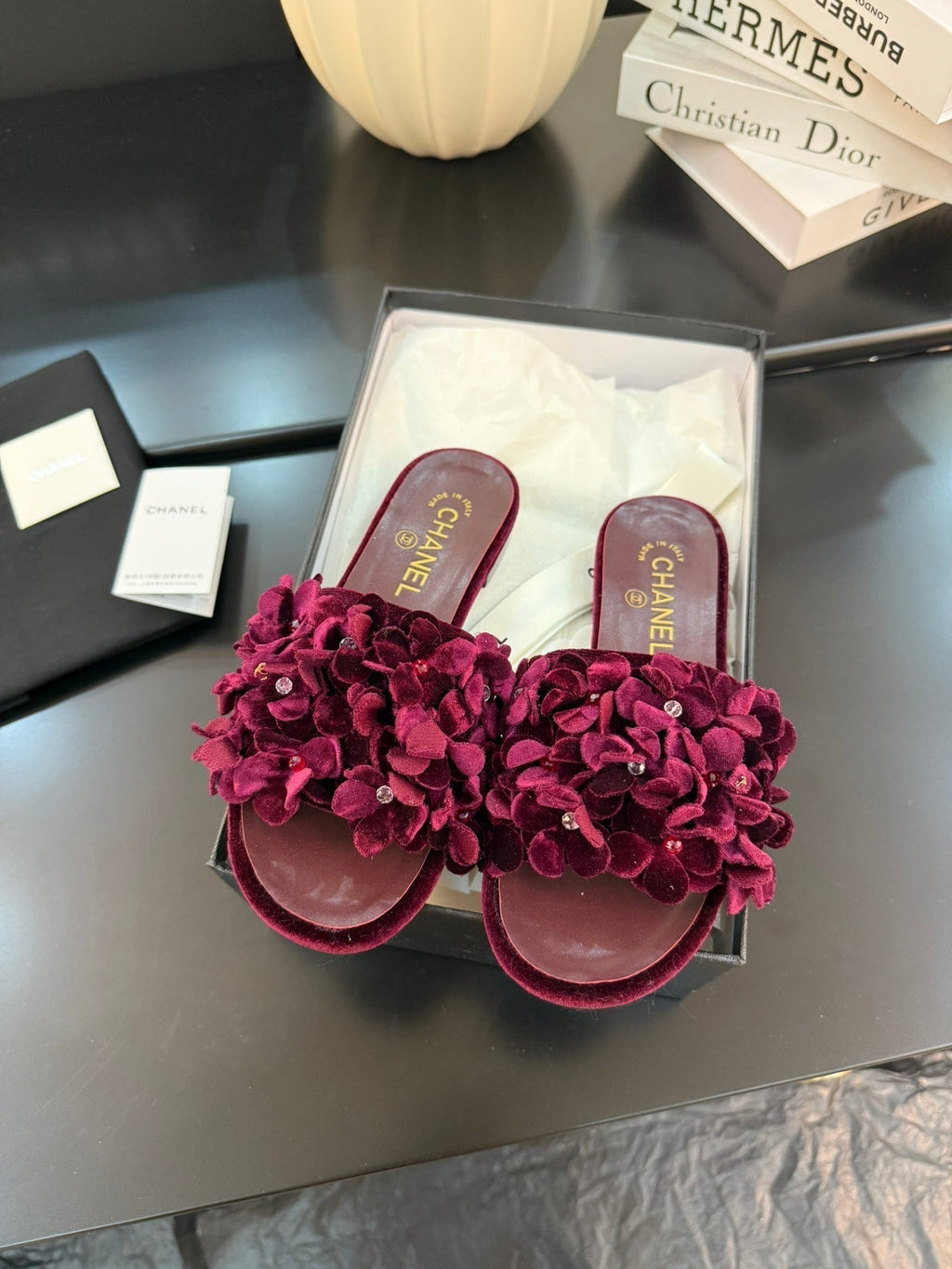 CHANEL FLAT MULE 15 MM IN PLUM PURPLE VELVET