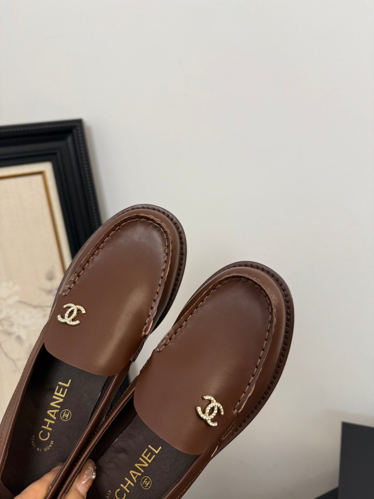 CHANEL 25C Moasins Brown Patent Leather
