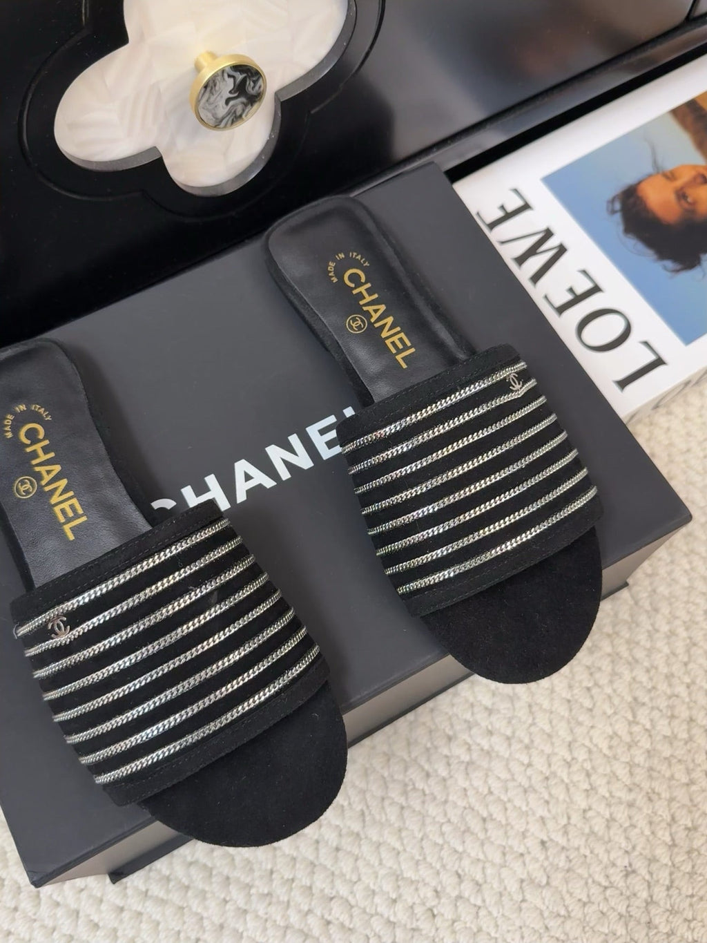 CHANEL FLAT SLIDE IN BLACK SUEDE WITH SILVER CHAIN