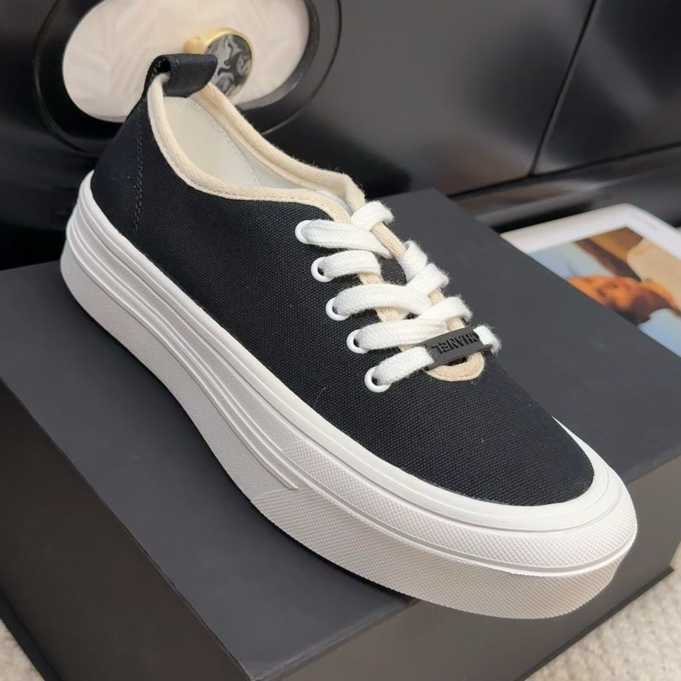 CHANEL TRAINERS SHOES IN BLACK FABRIC