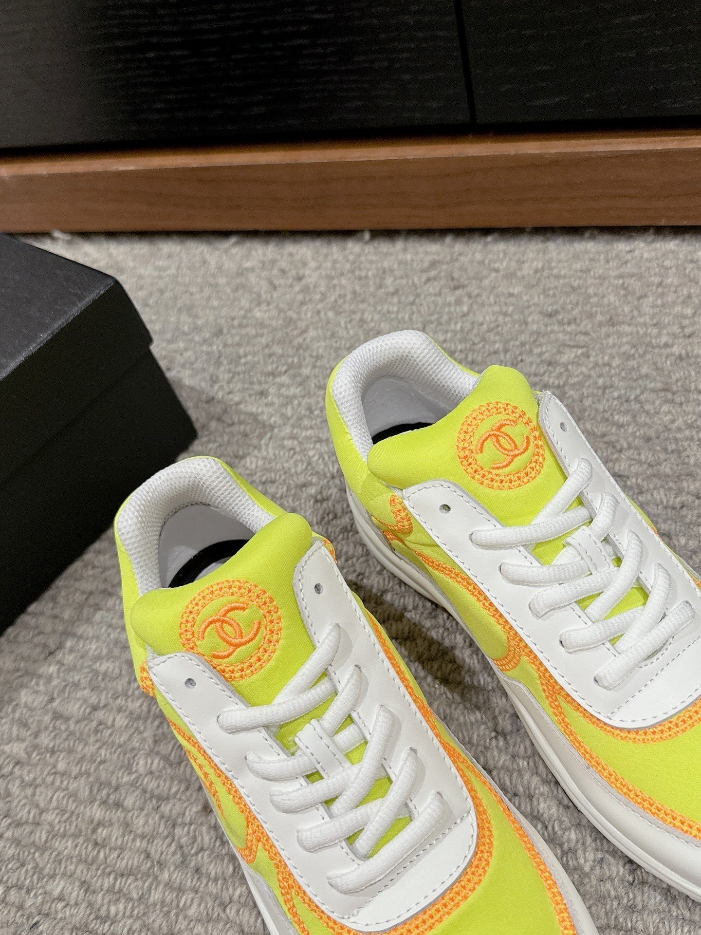 CHANEL CLASSIC TRAINER IN YELLOW MIX WHITE FABRIC