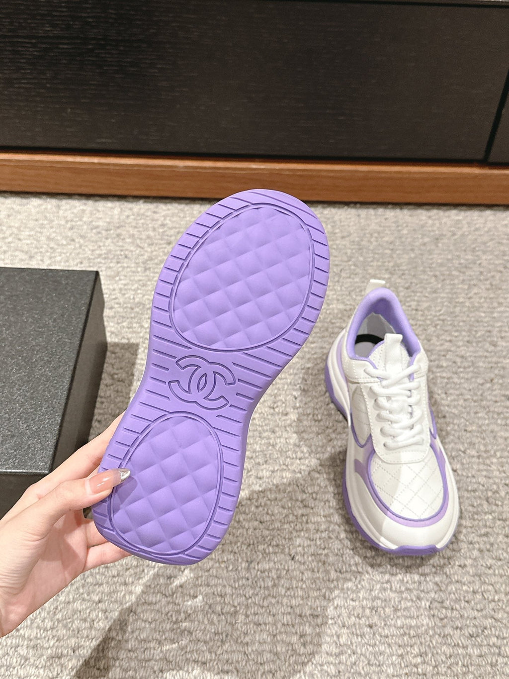 CHANEL CLASSIC SNEAKER IN WHITE MIX IRIS PURPLE LAMBSKIN