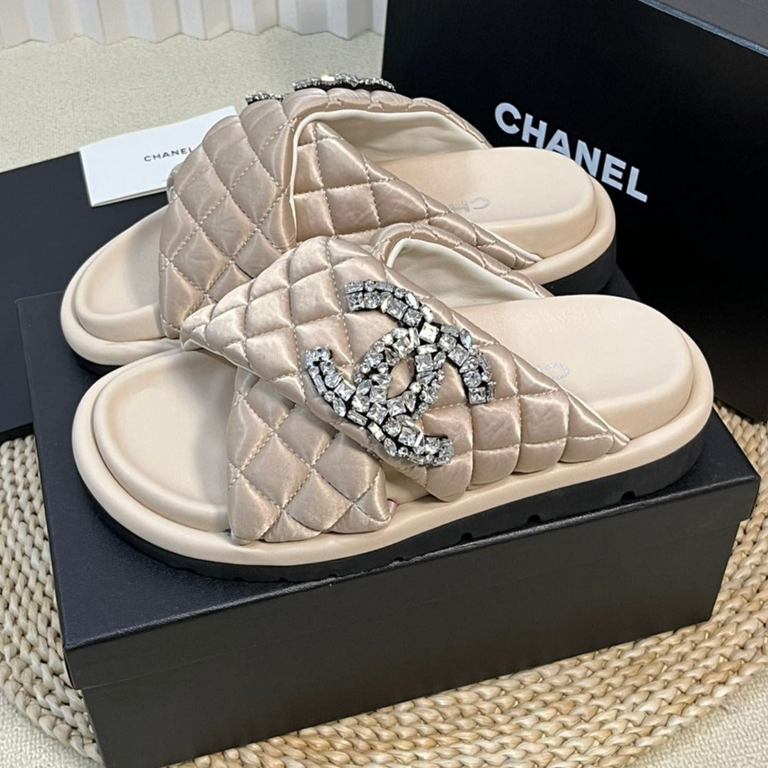 CHANEL Women's slippers with two crossed straps sheepskins beige cream