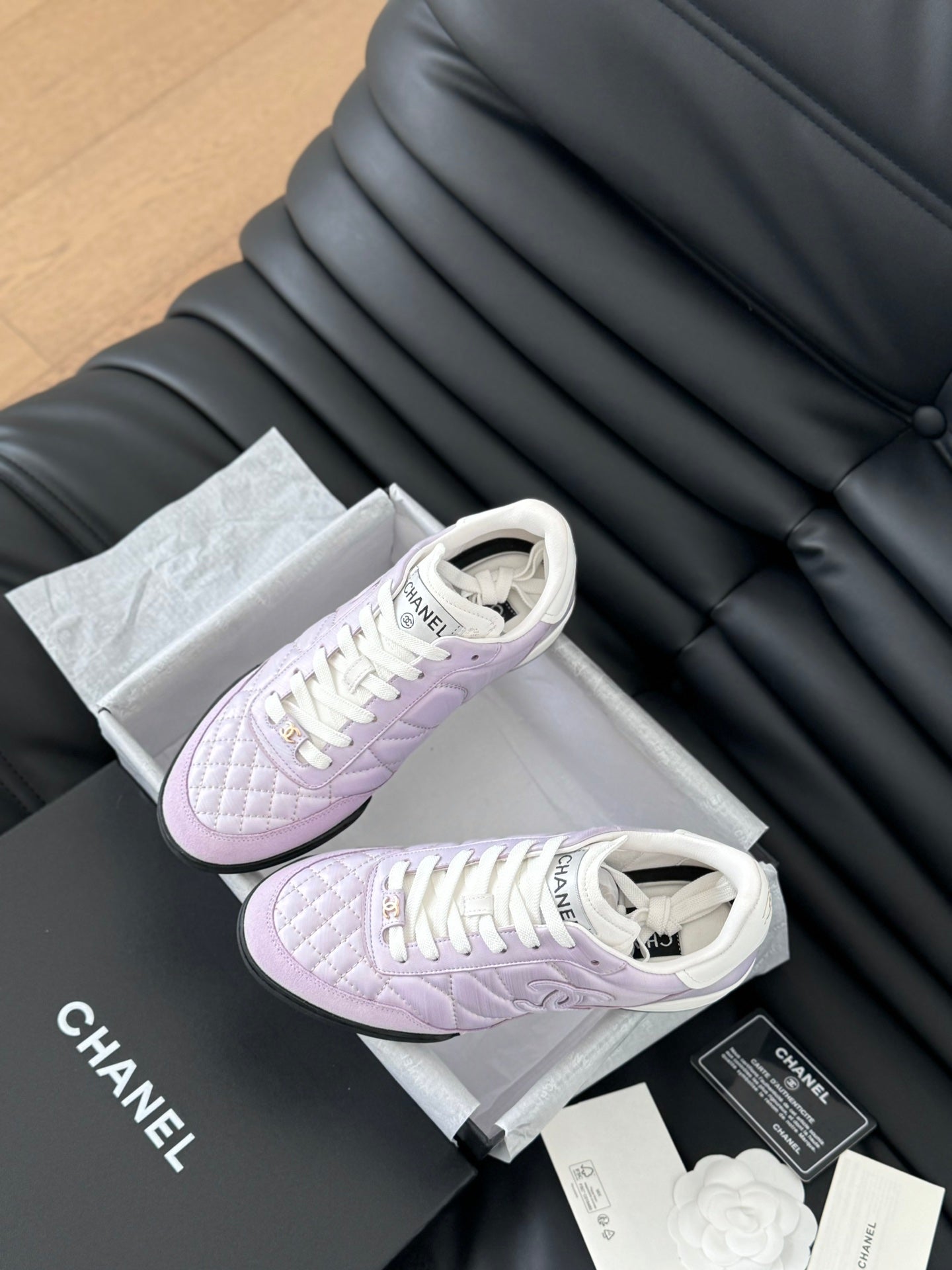 CHANEL SNEAKER IN PALE PURPLE MIX WHITE EMBROIDERED LAMBSKIN