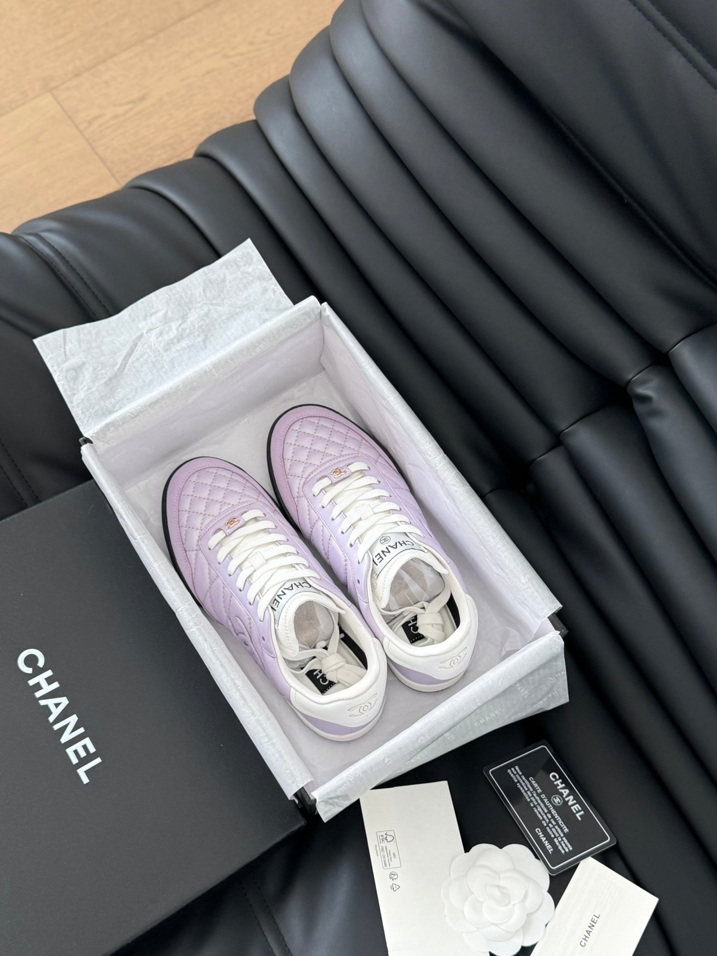 CHANEL SNEAKER IN PALE PURPLE MIX WHITE EMBROIDERED LAMBSKIN