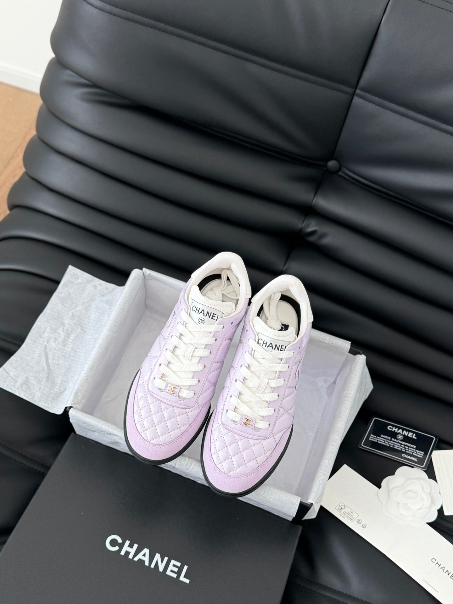 CHANEL SNEAKER IN PALE PURPLE MIX WHITE EMBROIDERED LAMBSKIN