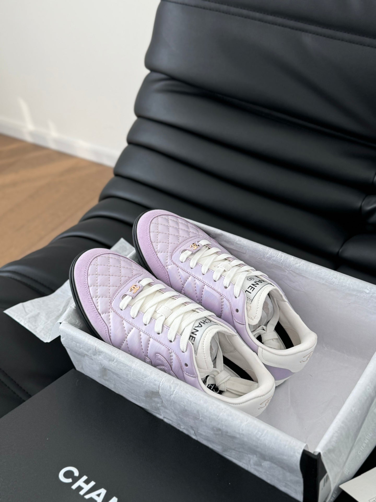 CHANEL SNEAKER IN PALE PURPLE MIX WHITE EMBROIDERED LAMBSKIN