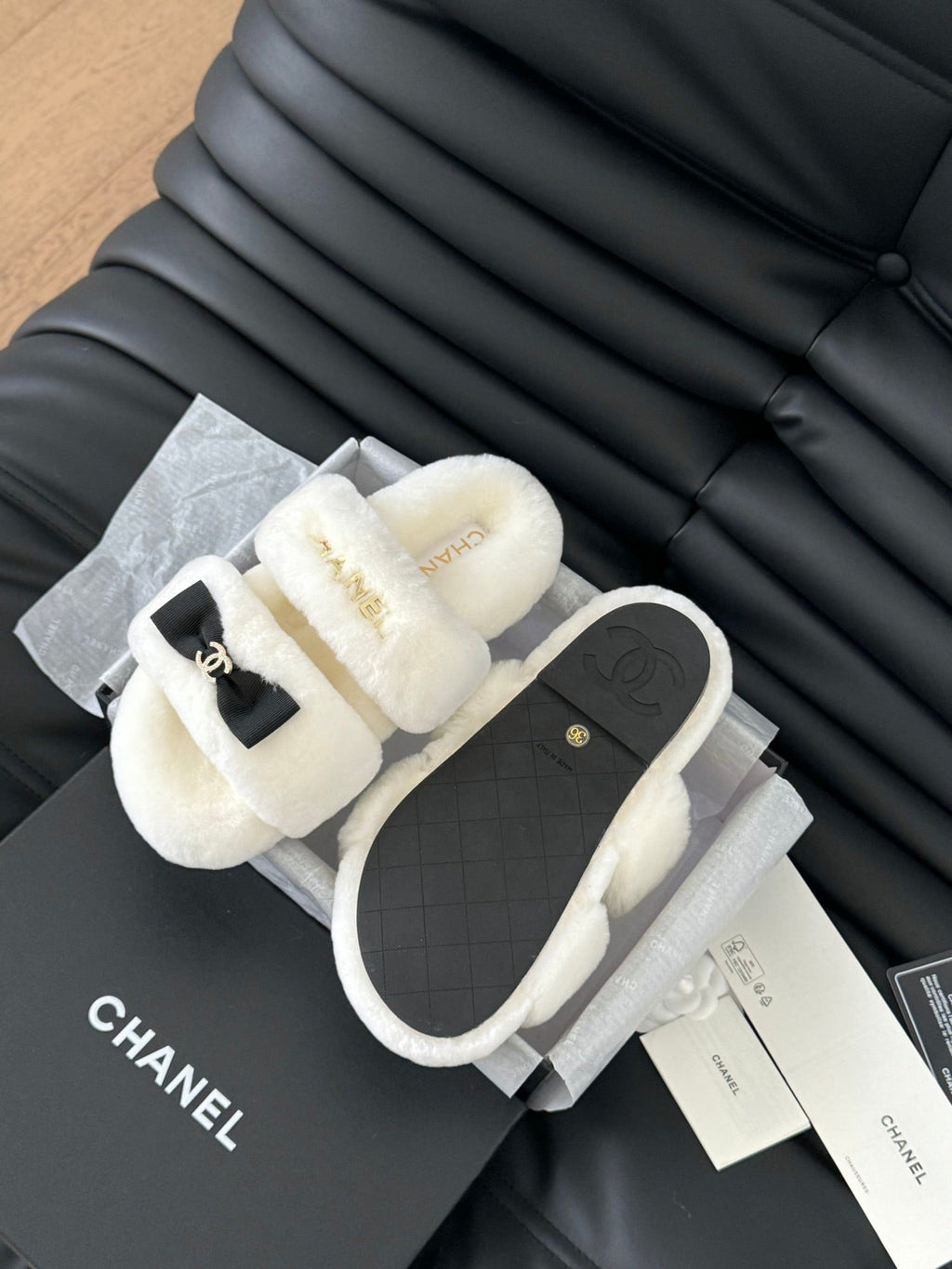 CHANEL DAD SANDAL MULE IN WHITE FLEECE WITH GOLD HARDWARE
