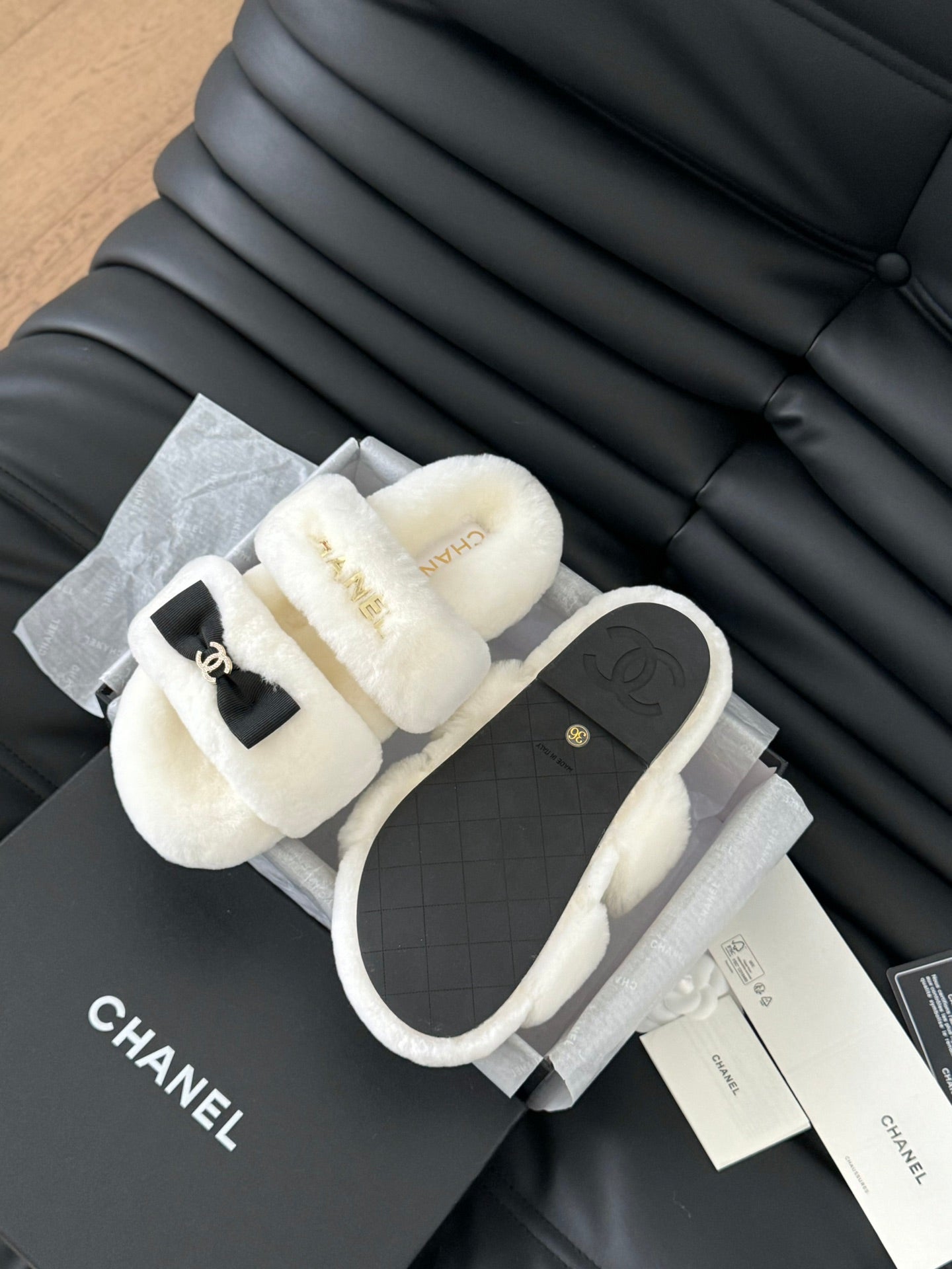 CHANEL DAD SANDAL MULE IN WHITE FLEECE WITH GOLD HARDWARE