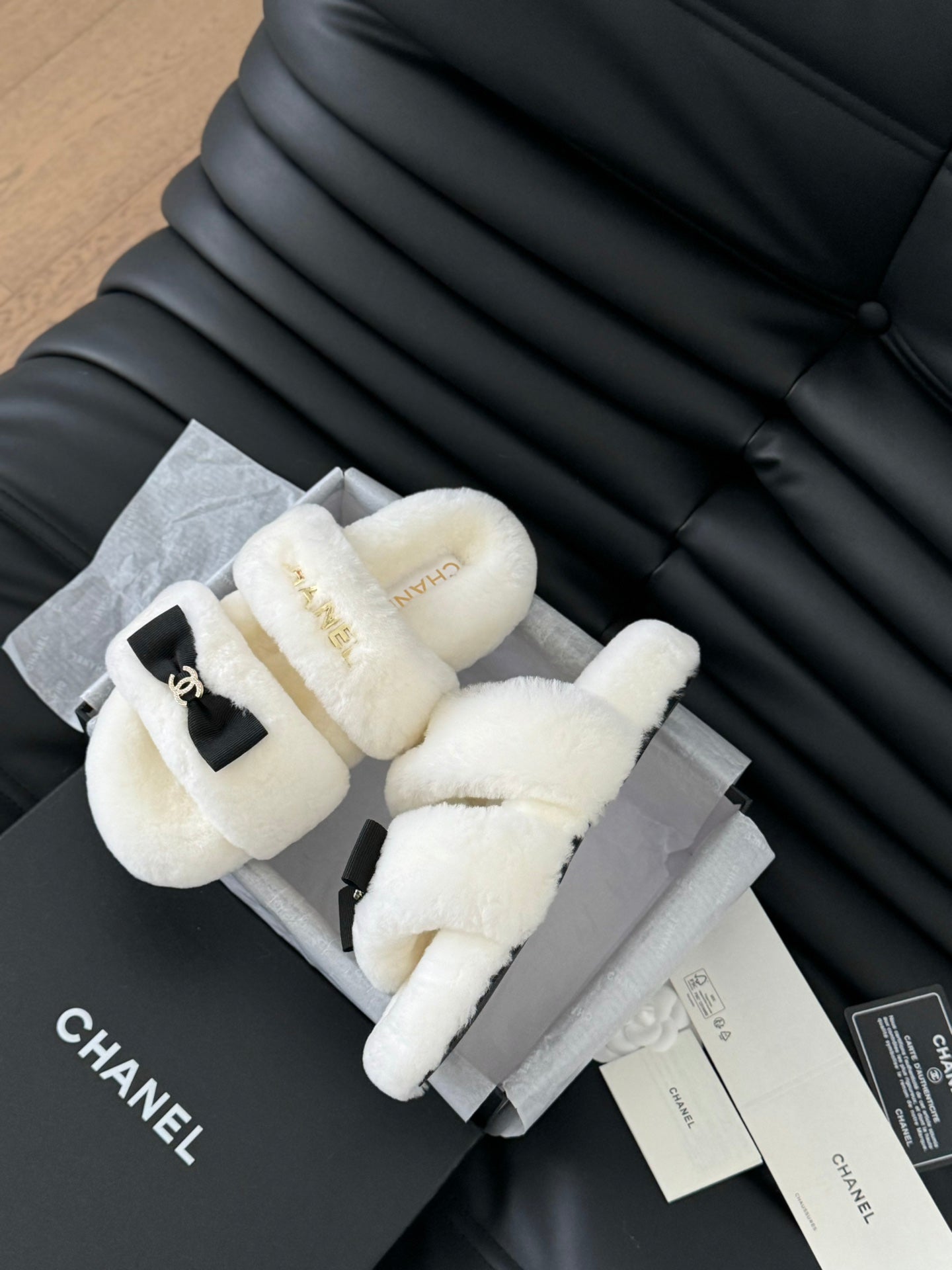 CHANEL DAD SANDAL MULE IN WHITE FLEECE WITH GOLD HARDWARE