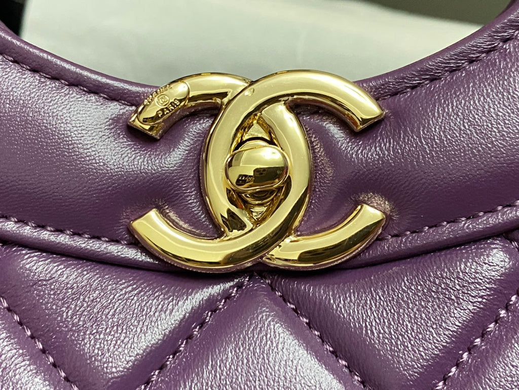 CHANEL 39 LARGE SHOPPING BAG IN VIOLET CALFSKIN