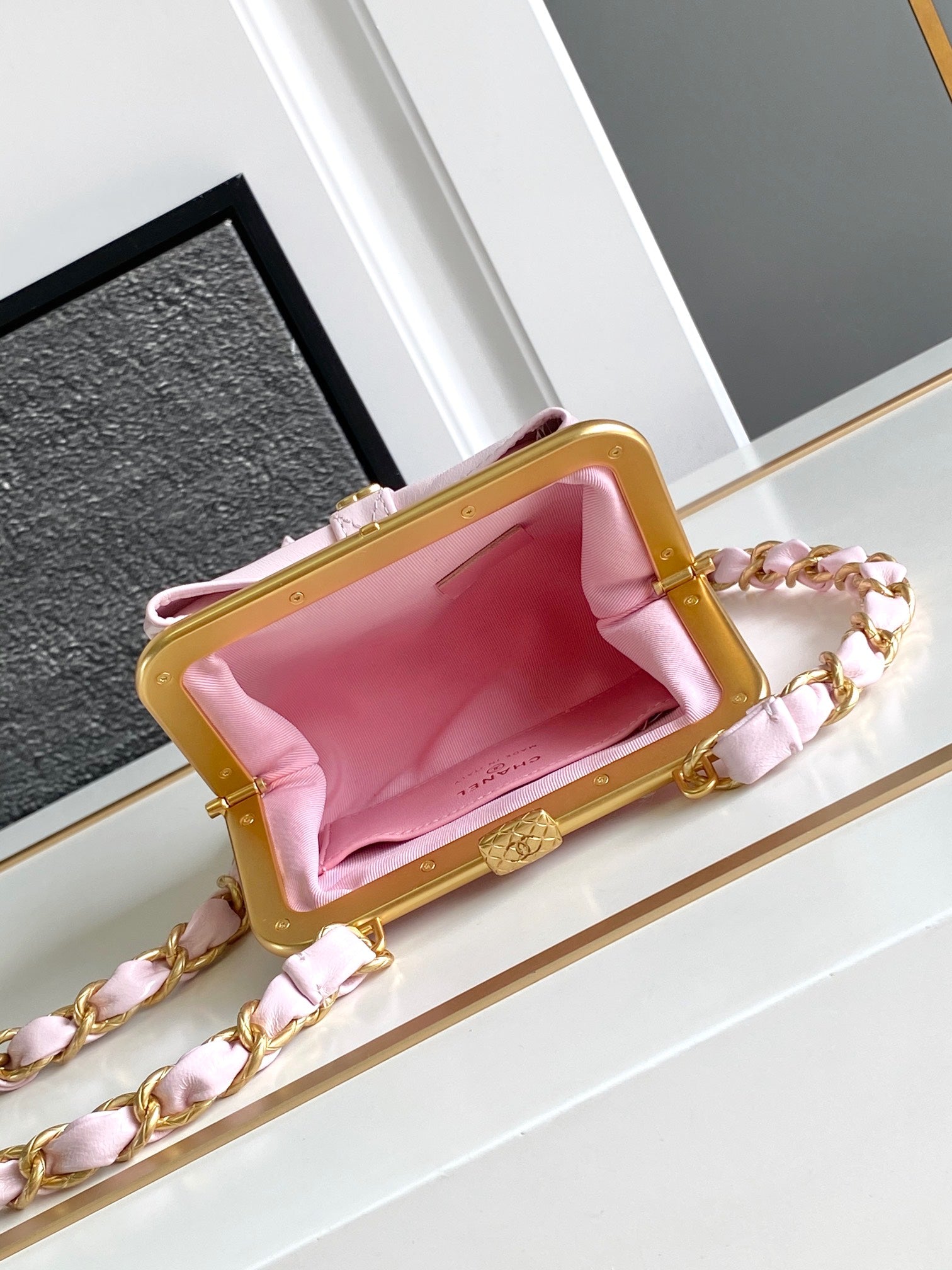 CHANEL MINI 13 CLUTCH WITH STRAP IN LIGHT PINK LAMBSKIN ATTACH BOW