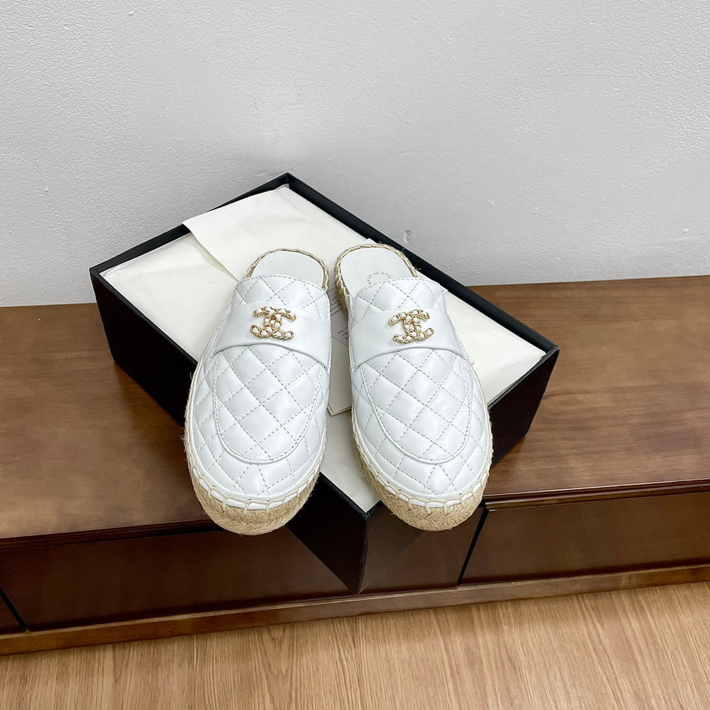 CHANEL Women Half - Slippers White Lambskin