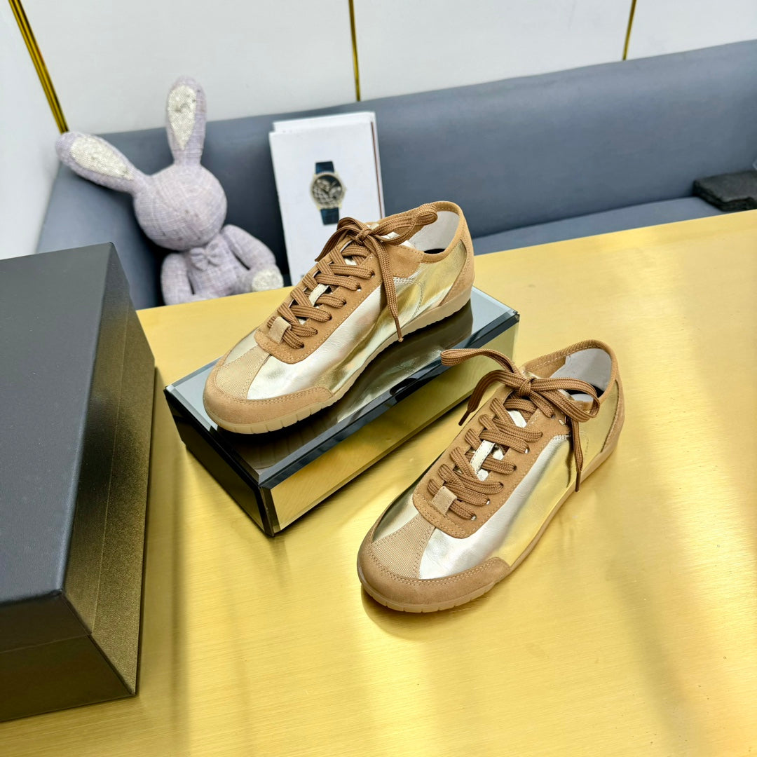 CHANEL SNEAKER IN GOLD CALFSKIN AND SUEDE