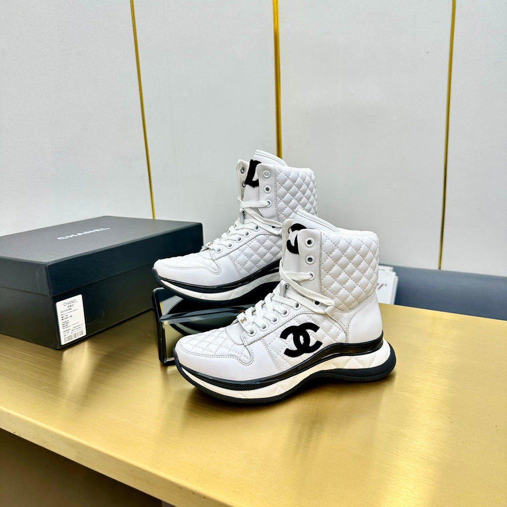 CHANEL ATHLETIC SHOES IN WHITE CALFSKIN