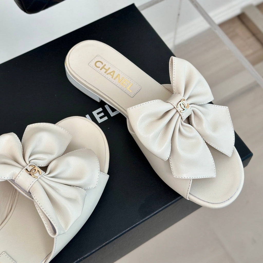 CHANEL Double  big bow flat sandals Sheepskin White Cream