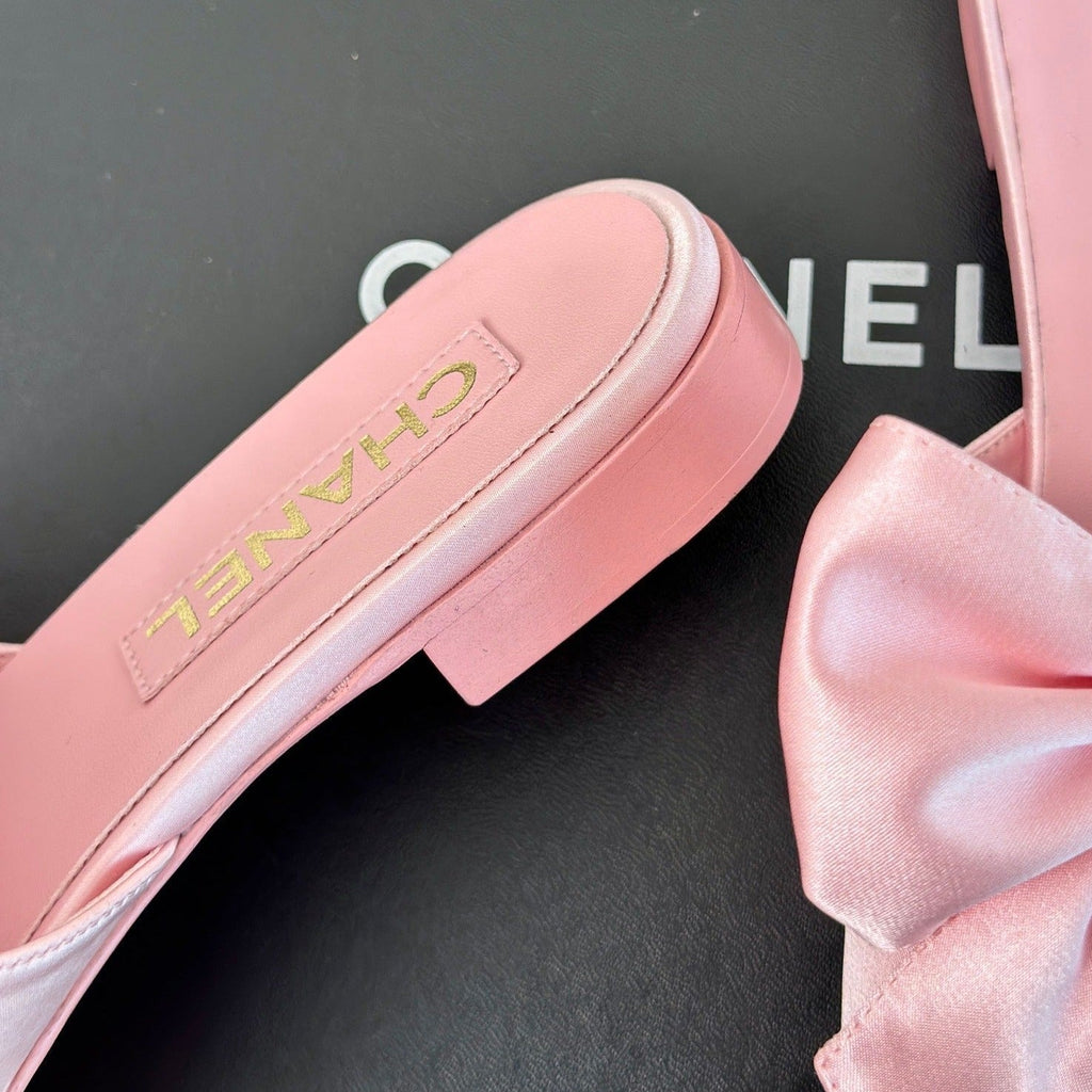 CHANEL Double  big bow flat sandals Sheepskin Light Pink