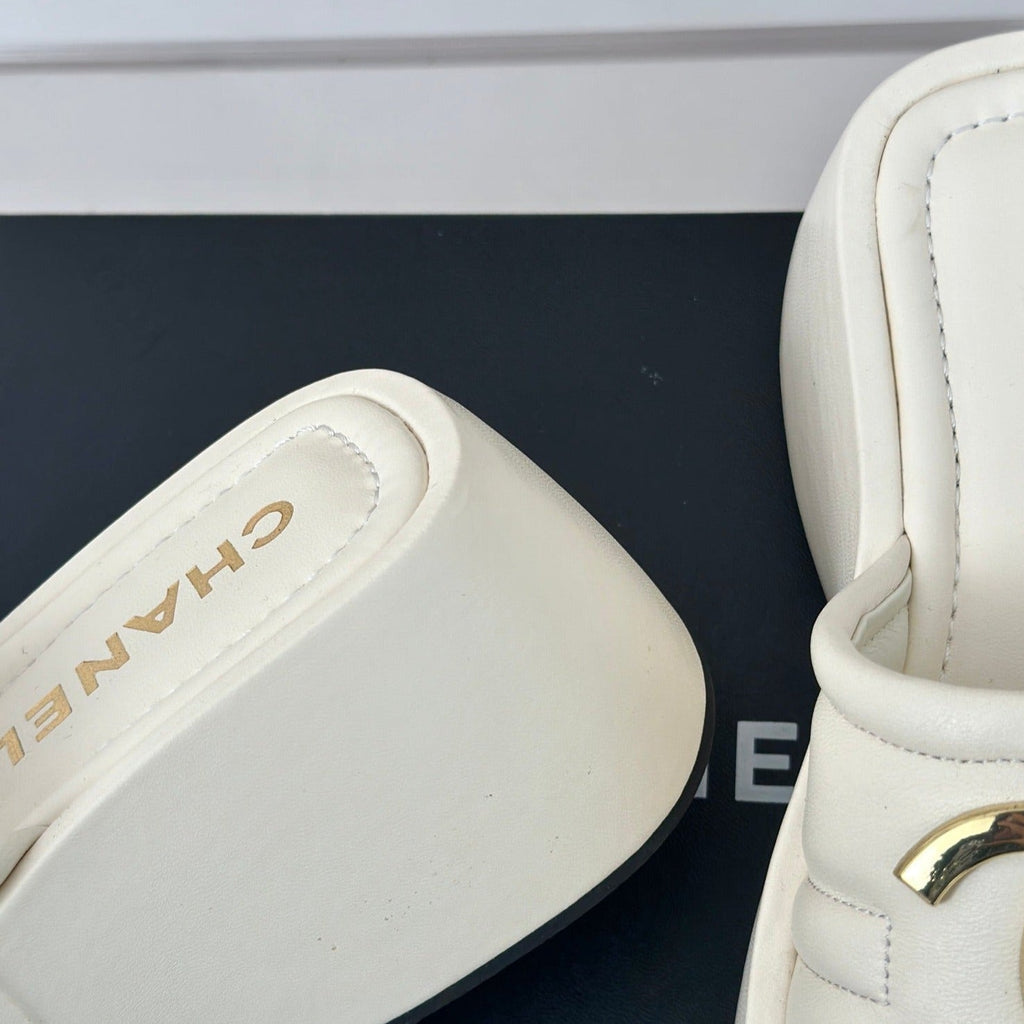 CHANEL Large Double C Platform Slippers White
