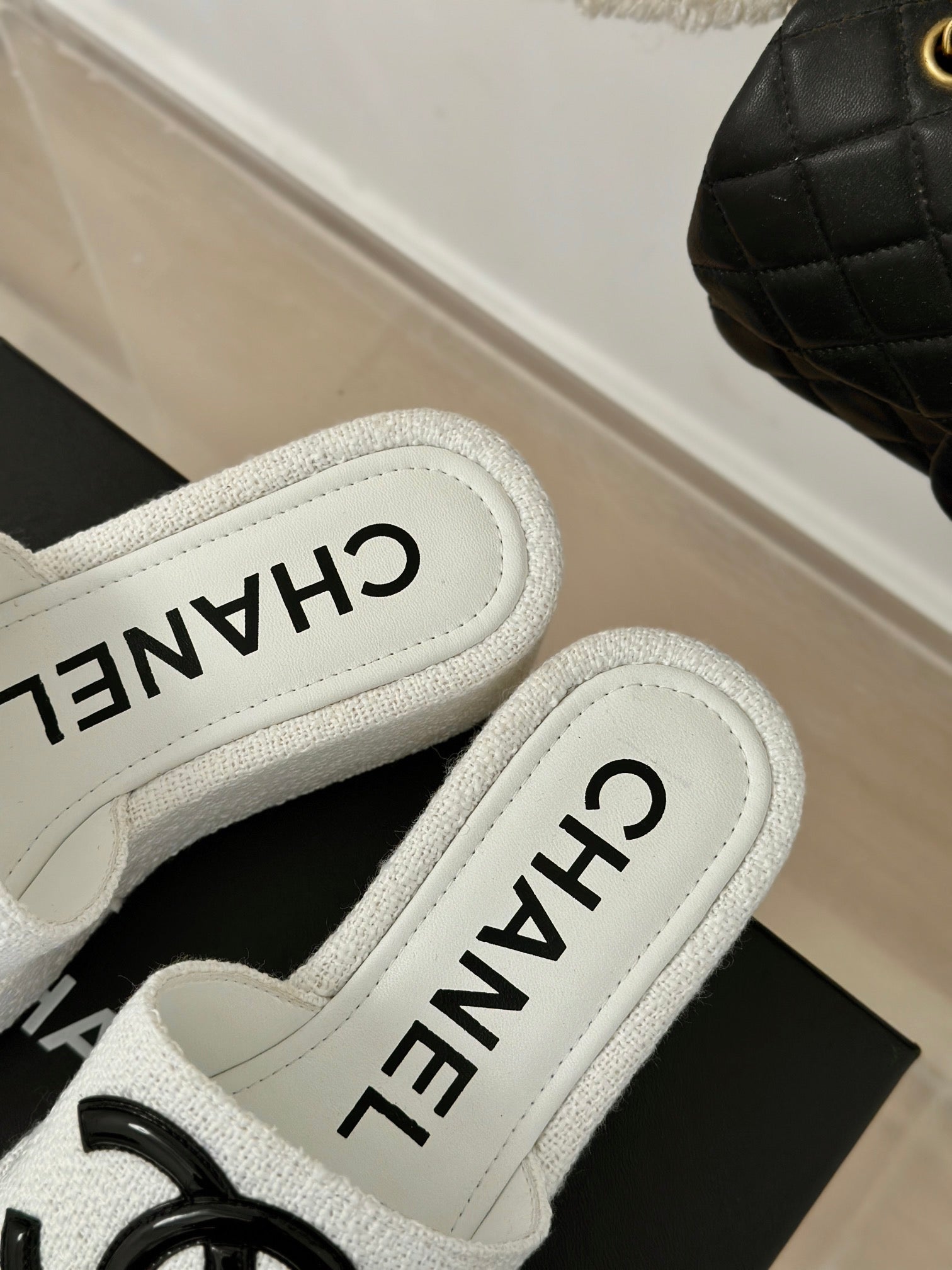 CHANEL CLASSIC SLIPPERS THICK SOLE IN WHITE TWEED