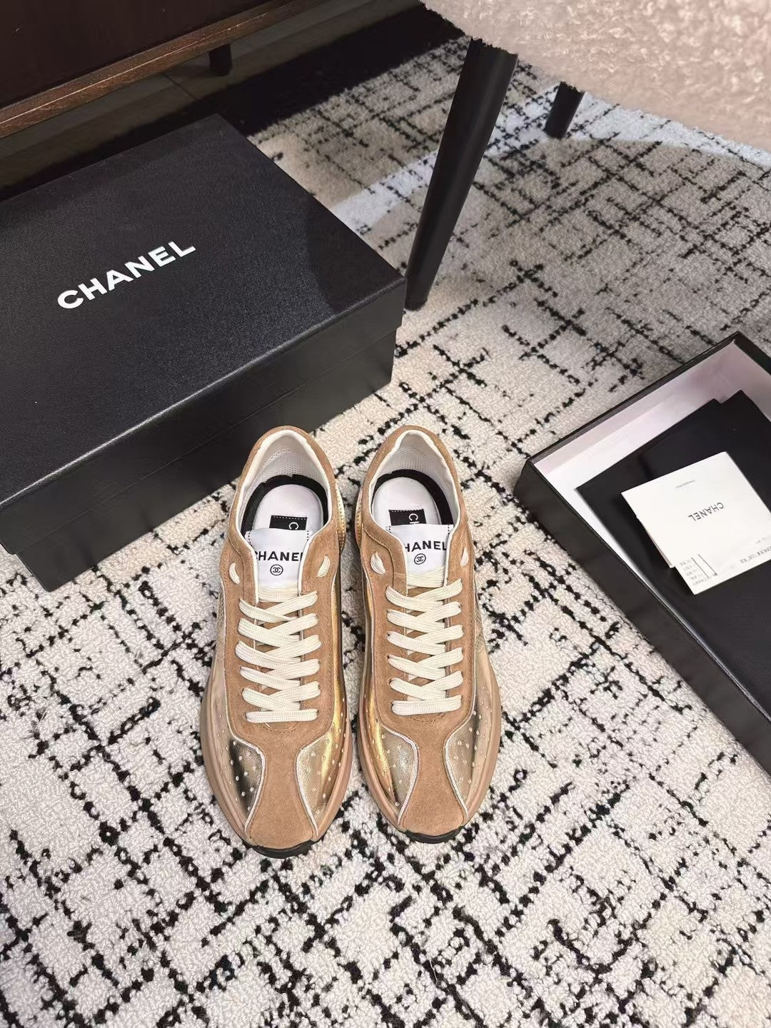 CHANEL CLASSIC SNEAKERS IN PERU BROWN SHEEPSKIN AND SUEDE
