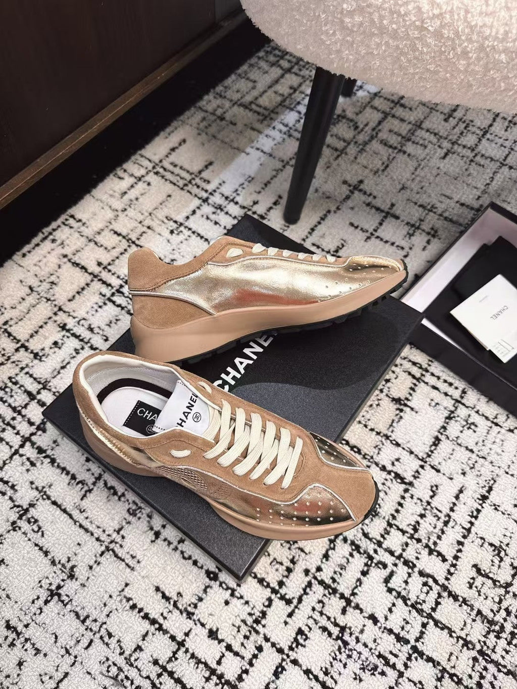CHANEL CLASSIC SNEAKERS IN PERU BROWN SHEEPSKIN AND SUEDE