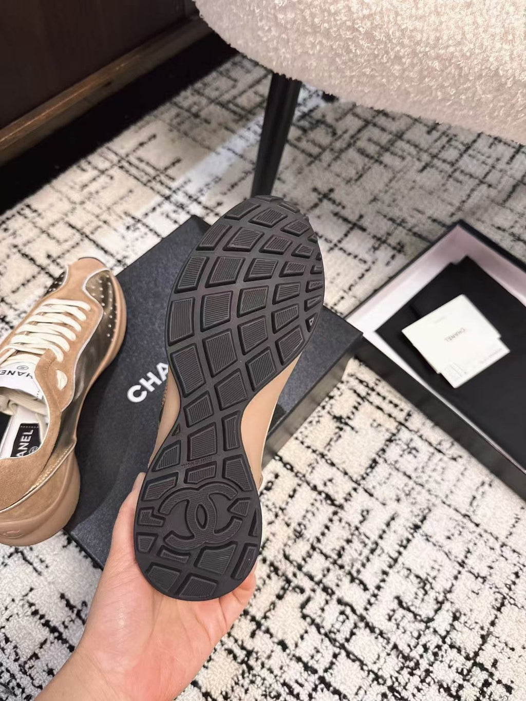 CHANEL CLASSIC SNEAKERS IN PERU BROWN SHEEPSKIN AND SUEDE