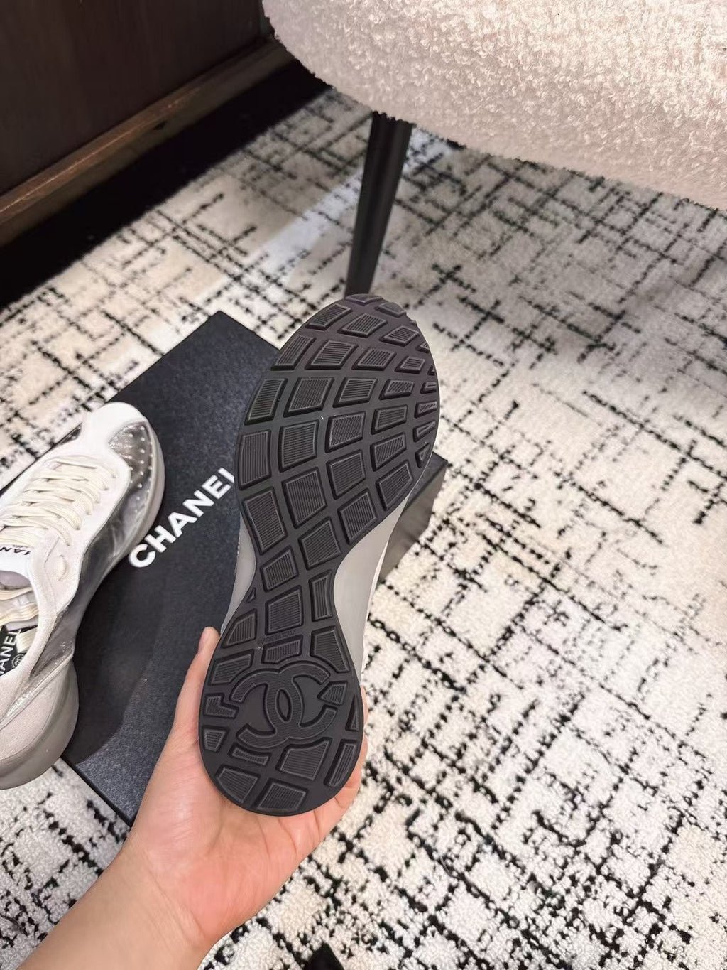 CHANEL CLASSIC SNEAKERS IN SILVER SHEEPSKIN
