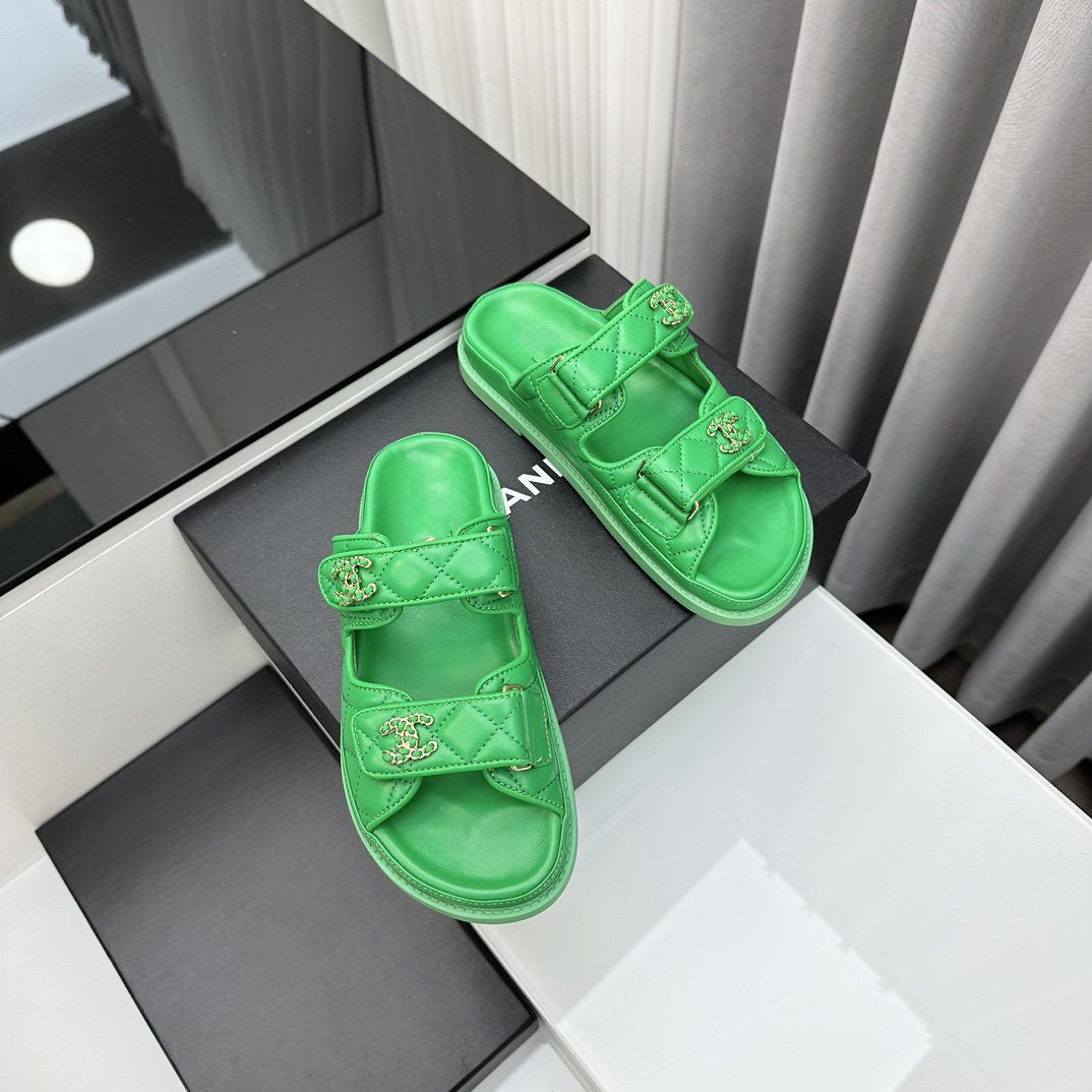 CHANEL dad sandals greean lambskin mules