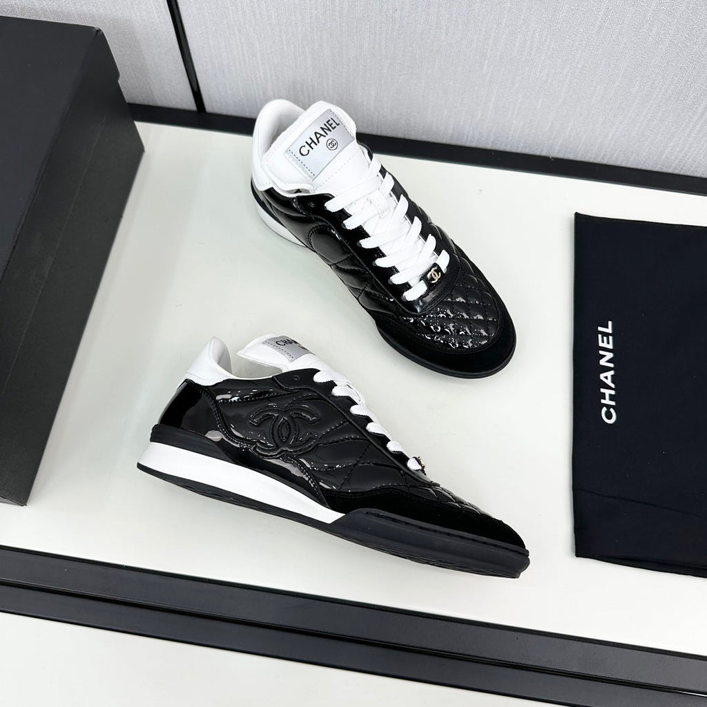 CHANEL SPORTS SHOES IN GLOSSY BLACK CALFSKIN