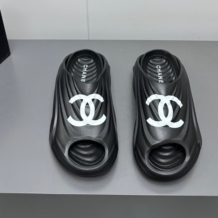 CHANEL New Double C Foam Lightweight Slippers Boat Black