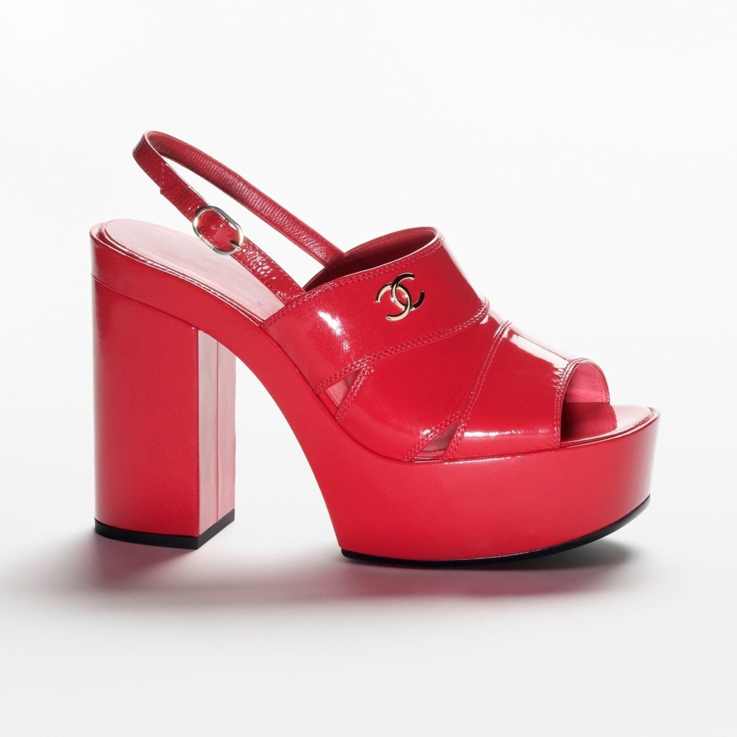 CHANEL SANDALS RED PATENT CRUMPLED LAMBKSIN