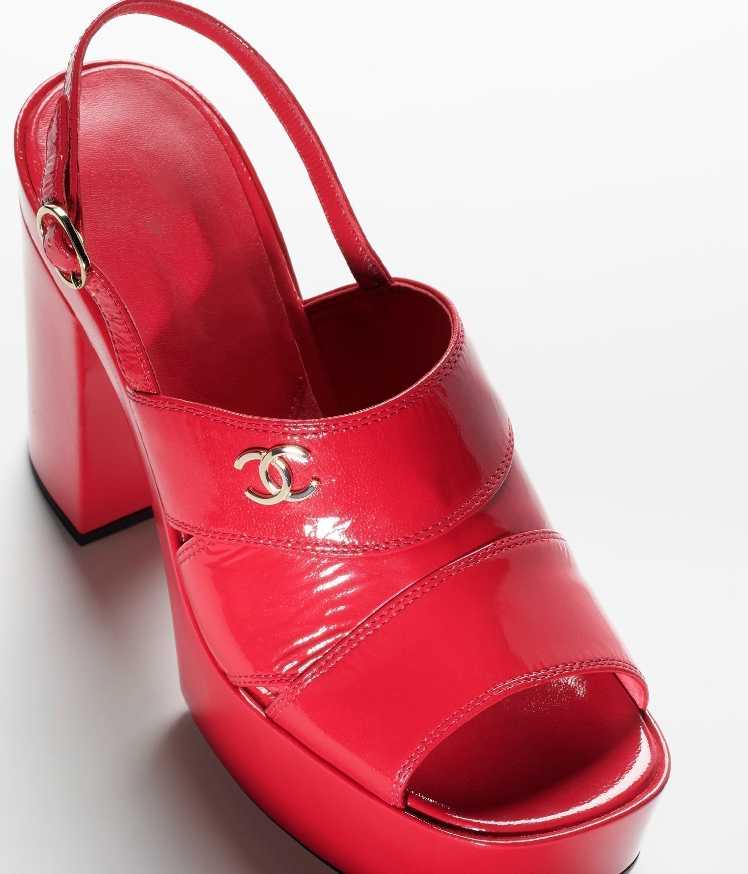 CHANEL SANDALS RED PATENT CRUMPLED LAMBKSIN